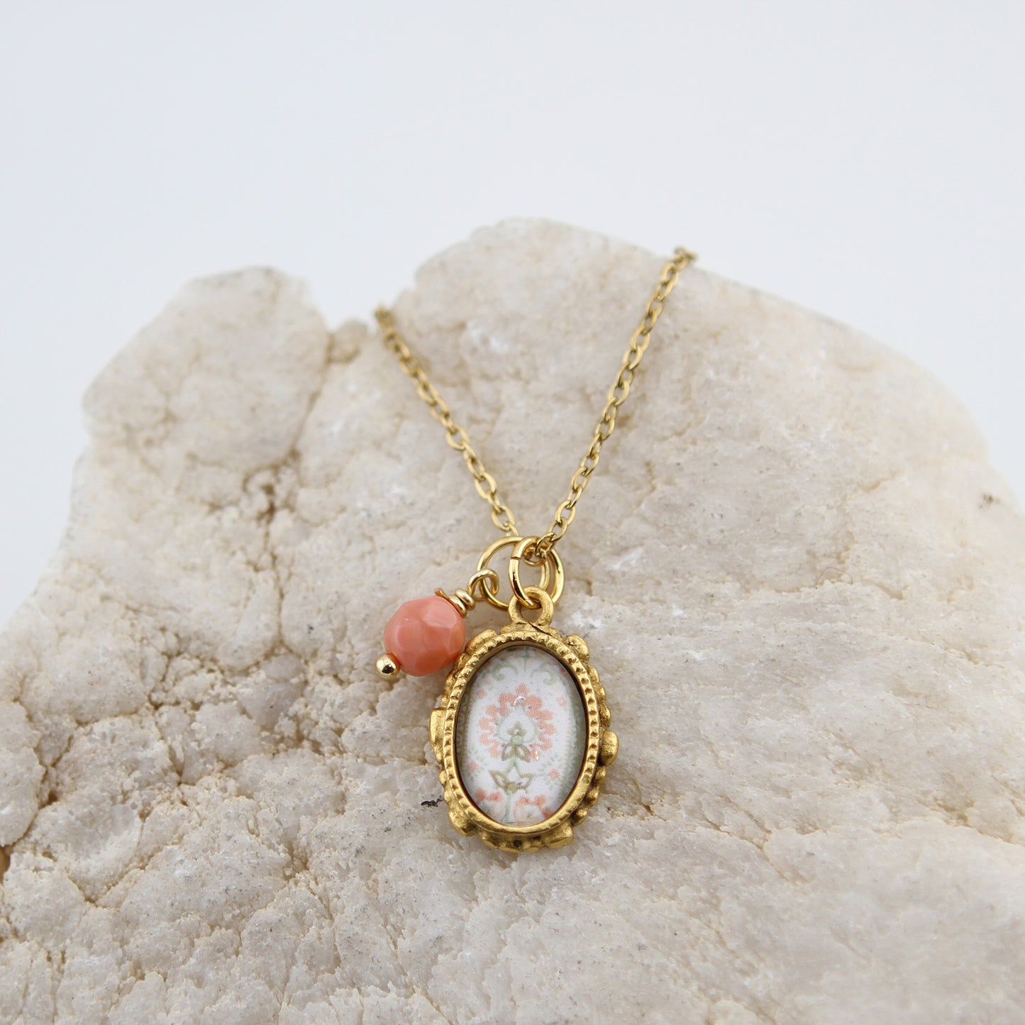 Vintage Wallpaper Pink Floral Ornate Oval Gold Necklace